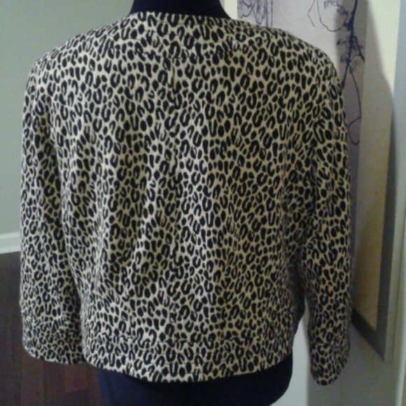 Crop Jacket - Picture 4 of 6